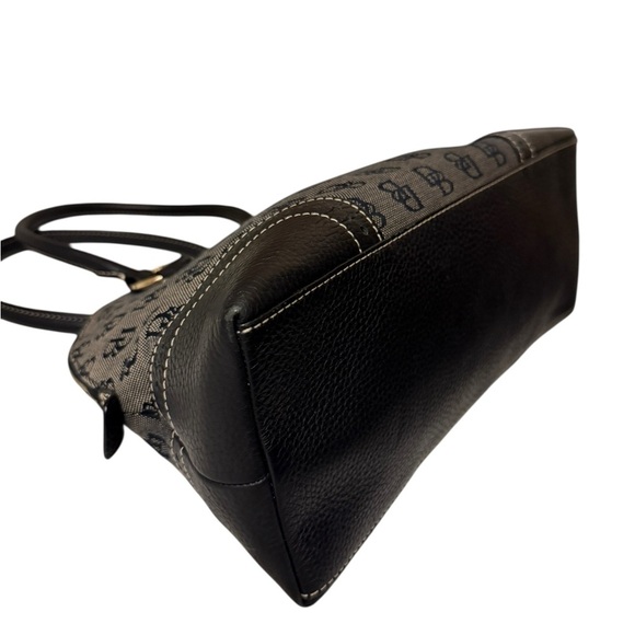 Dooney & Bourke Black and Gray Women's Bag in excellent condition - Picture 5 of 16